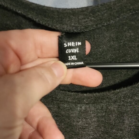SHEIN Dark Gray Graphic Tee - Picture 2 of 2